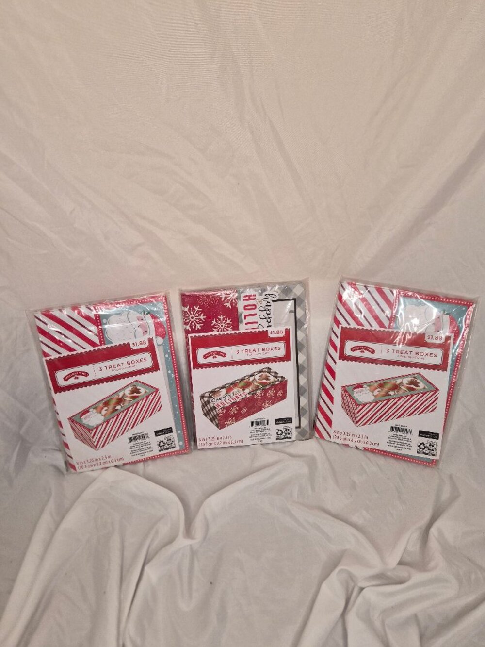 New With Tags Set of 3 Sealed Unopened Christmas Holiday Seasonal Treat Boxes